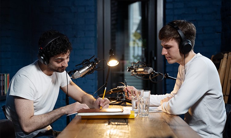 speak-on-niche-specific-podcasts