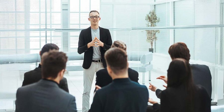 position-faculty-members-as-thought-leaders